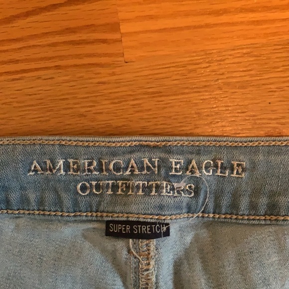 American Eagle Ripped Skinny Stretch Jean - Picture 3 of 3